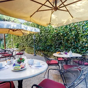 3* Otel Aventino